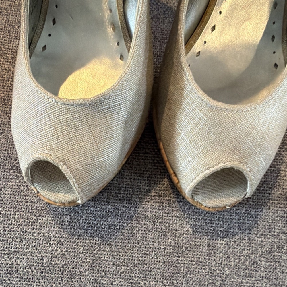 BCBGirls Slingback Platform Heels Silver Linen Buckle Block Peep Toe. Sz 6M.Y2K - Picture 6 of 8
